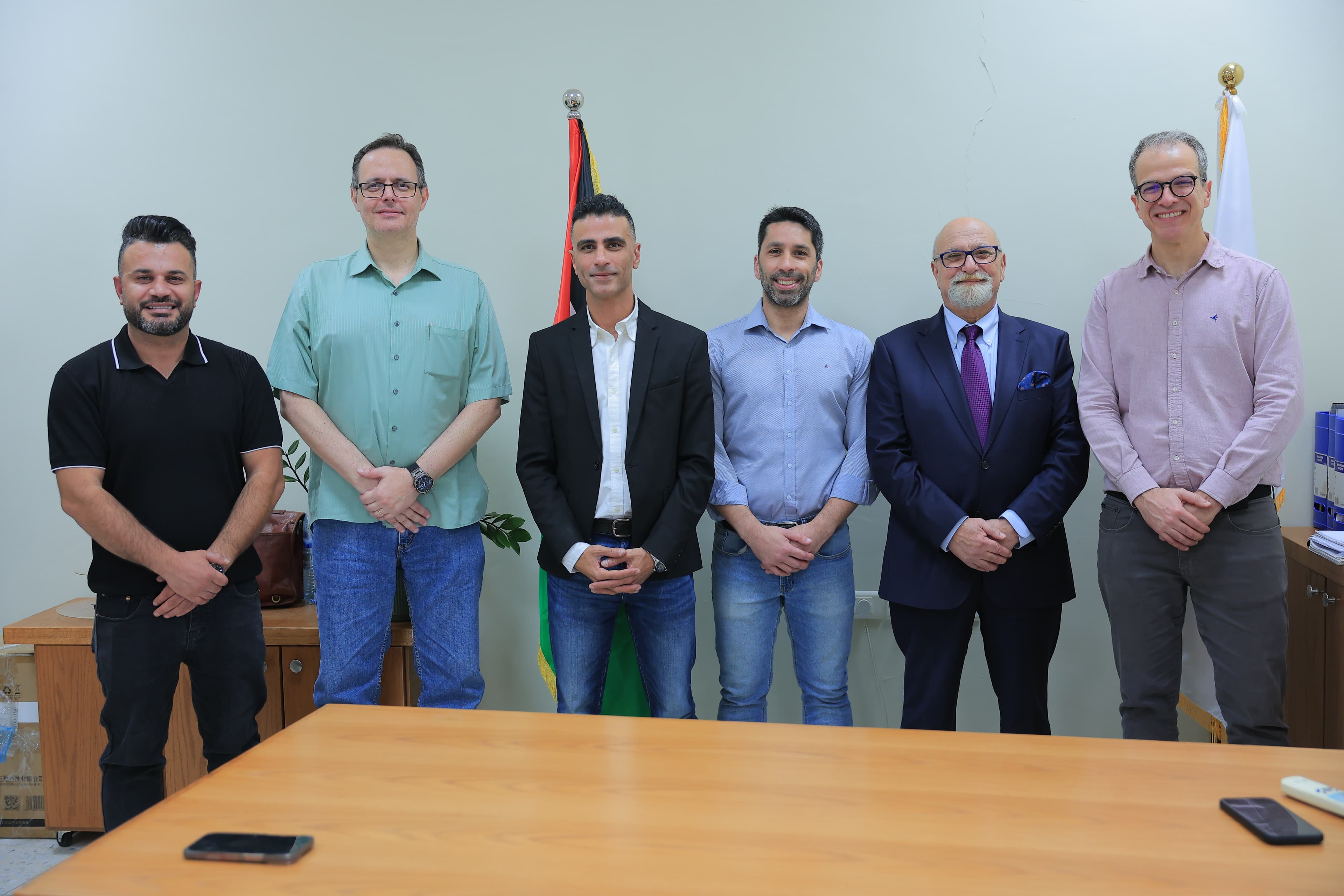 كلية طب وجراحة الفم والأسنان في جامعة النجاح الوطنية توقّع اتفاقية تعاون مع جامعة FACOP البرازيلية