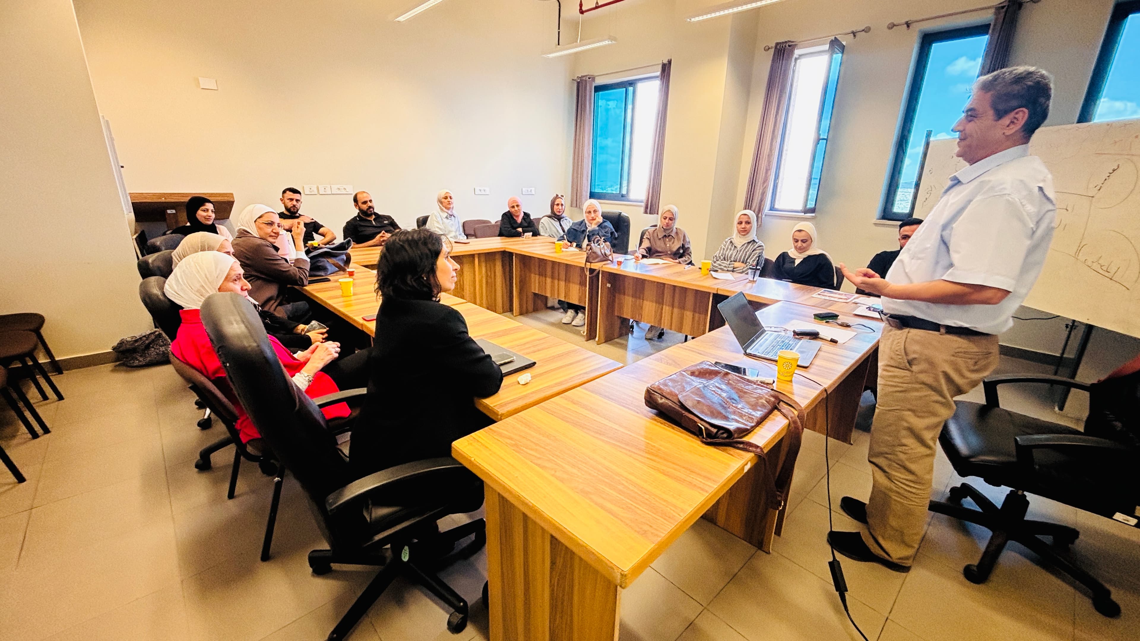جامعة النجاح تعزز قدرات طواقمها في السياسات العامة لنقل قضايا الطفولة الفلسطينية إلى طاولة صناع القرار